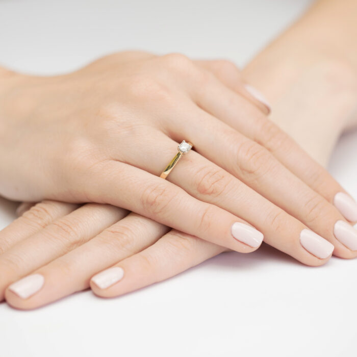 Pierścionek złoty z diamentami BD-W341 - obrazek 4