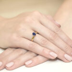 Pierścionek złoty z szafirem i diamentami BD-W68 - obrazek 4