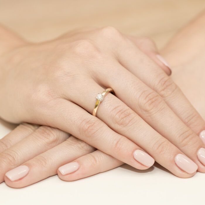 Pierścionek złoty z diamentem BD-W292 - obrazek 4
