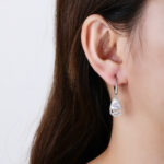 Kolczyki srebrne wiszące z cyrkoniami - obrazek 3