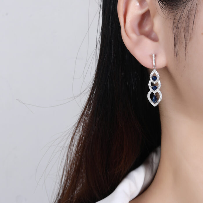 Kolczyki srebrne wiszące z cyrkoniami - obrazek 3