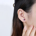 Kolczyki srebrne z kolorowymi cyrkoniami - obrazek 3