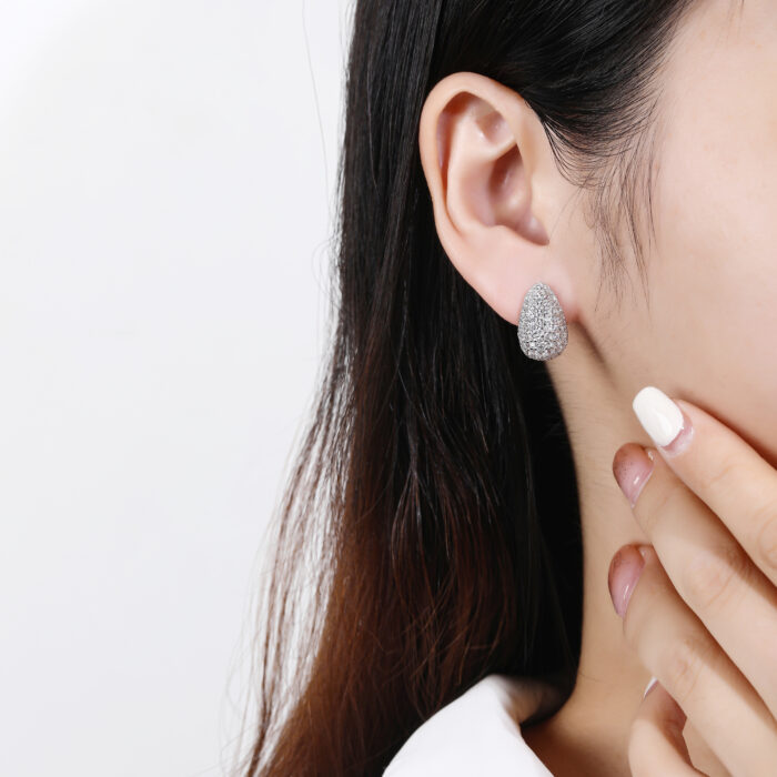 Kolczyki srebrne łezki z cyrkoniami - obrazek 3