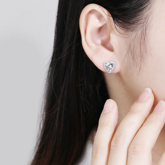 Kolczyki srebrne serduszka z cyrkoniami - obrazek 3