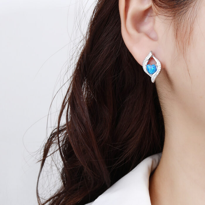 Kolczyki srebrne serduszka z opalem i cyrkoniami - obrazek 3