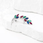 Broszka srebrna 925 listki z kolorowymi cyrkoniami - obrazek 2