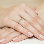 HIT Pierścionek złoty z diamentami BD-W202 - obrazek 4