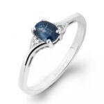 Pierścionek złoty z szafirem i diamentami J-PD65