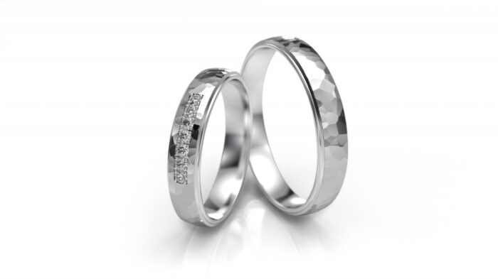 Obrączki złote S320 półokrągłe młotkowane - obrazek 2