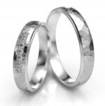 Obrączki złote S320 półokrągłe młotkowane