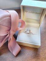 Pierścionek złoty z morganitem i diamentami - obrazek 2