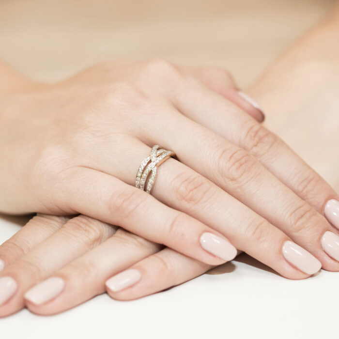 Pierścionek złoty z diamentami BD-W215 - obrazek 4