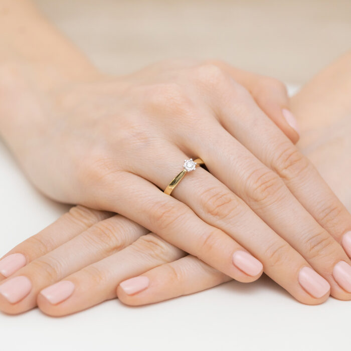A Pierścionek złoty z diamentem BD-W222 - obrazek 4