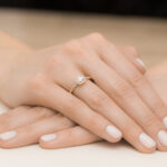 Pierścionek złoty z diamentami BD-W462 - obrazek 4