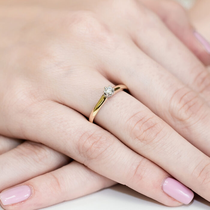 A Pierścionek złoty z diamentem BD-W317 - obrazek 4