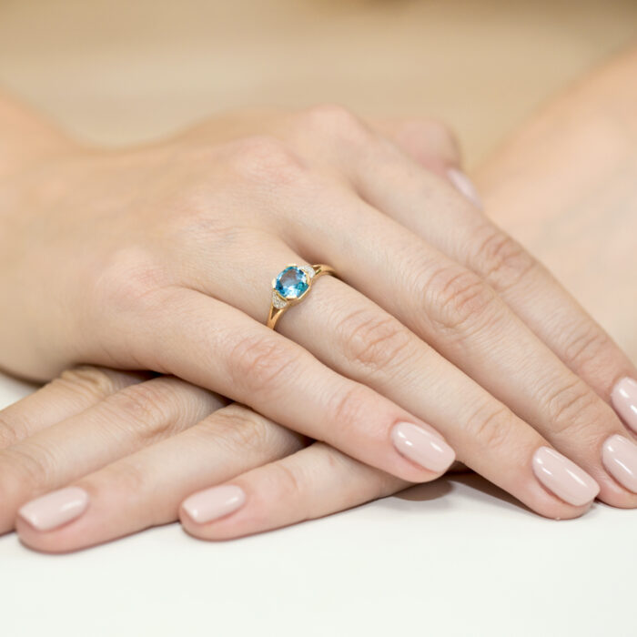 Pierścionek złoty z topazem i diamentami BD-W40 - obrazek 4