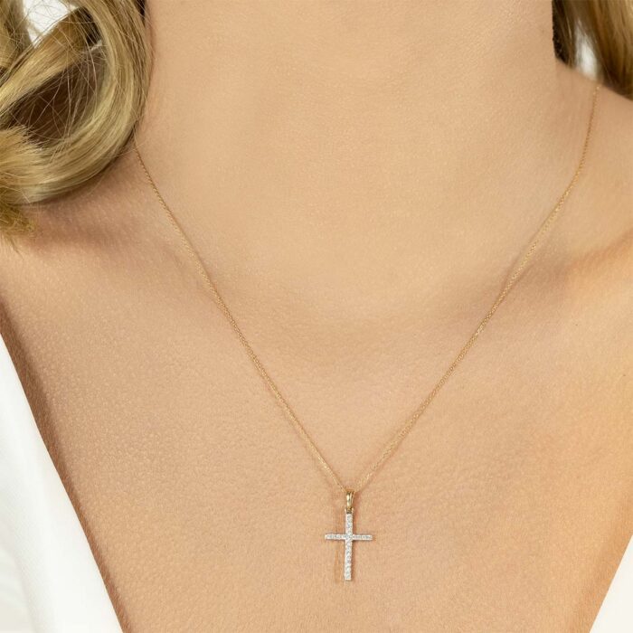 Zawieszka złoty krzyżyk z diamentami - obrazek 2