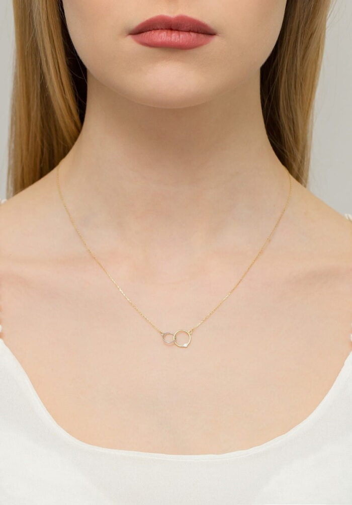 Naszyjnik złoty ringi z diamentami - obrazek 3