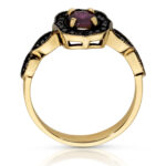 Pierścionek złoty z rubinem i czarnymi diamentami - obrazek 2