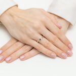 Pierścionek złoty z szafirem i diamentami BD-W0262 - obrazek 3