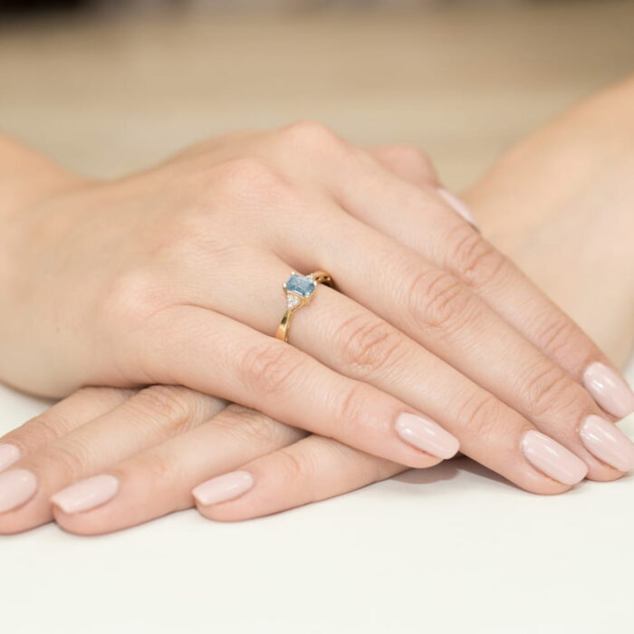 Pierścionek złoty z topazem i diamentami BD-W02 - obrazek 4