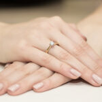 Pierścionek złoty z diamentem BD-W404 - obrazek 4