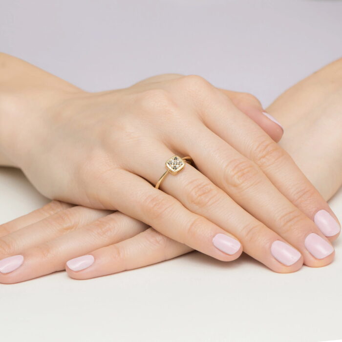 Pierścionek złoty z czarnymi diamentami BD-W0555 - obrazek 4