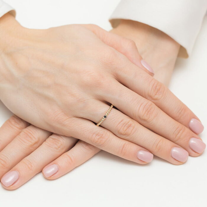 Pierścionek złoty z czarnymi diamentami BD-W0601 - obrazek 2