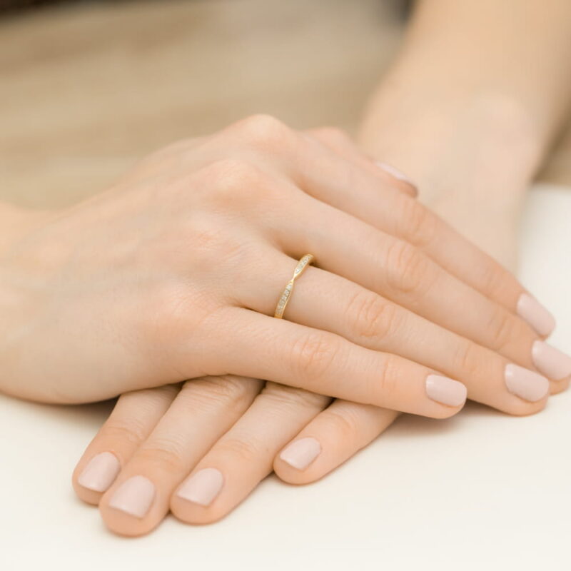 Pierścionek zaręczynowy z diamentem naturalnym - żółte złoto pr. 585, 0,10 ct - zdjęcie 2