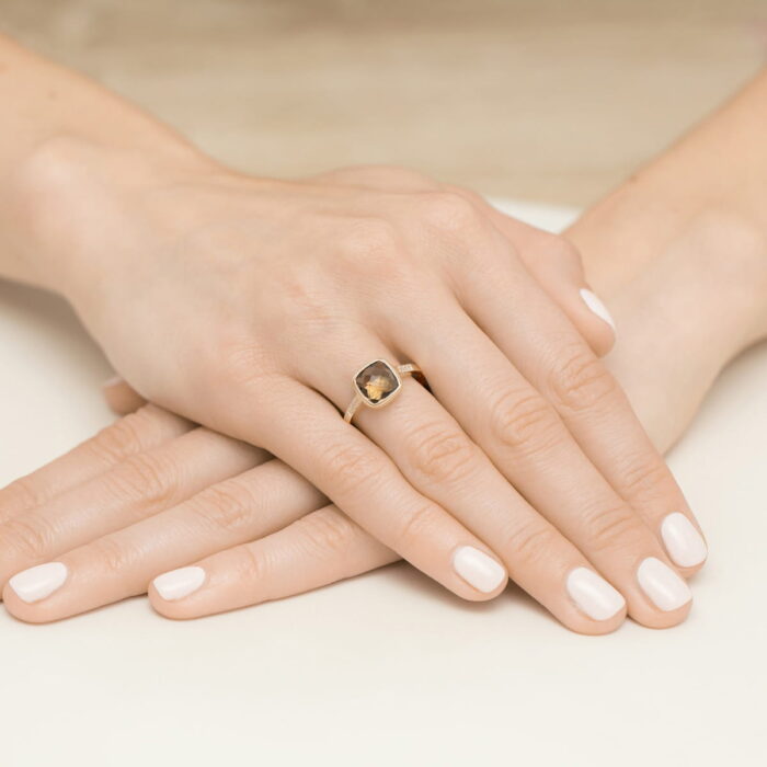 Pierścionek złoty z kwarcem dymnym i diamentami BD-W478 - obrazek 4