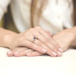 Pierścionek złoty z szafirem  i diamentami BD-W67 - obrazek 3