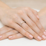 Pierścionek złoty z diamentami BD-W459 - obrazek 4